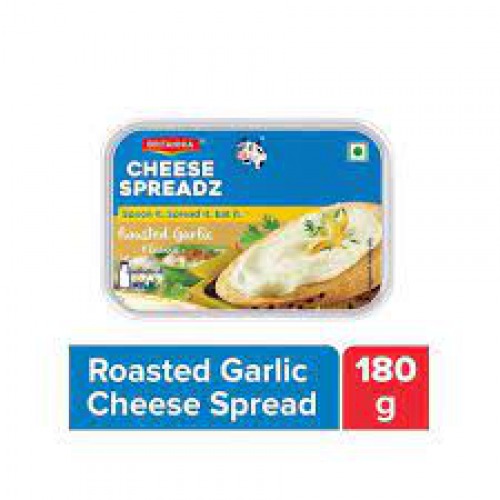 Britannia Processed Cheese Spreadz - Roasted Garlic Flavour, Goodness of Cow's Milk, 180 g Tub