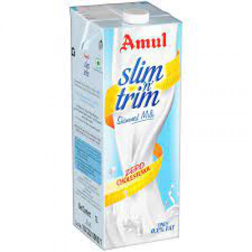 Amul Slim 'n' Trim Skimmed Milk, 1 L Tetra Pouch
